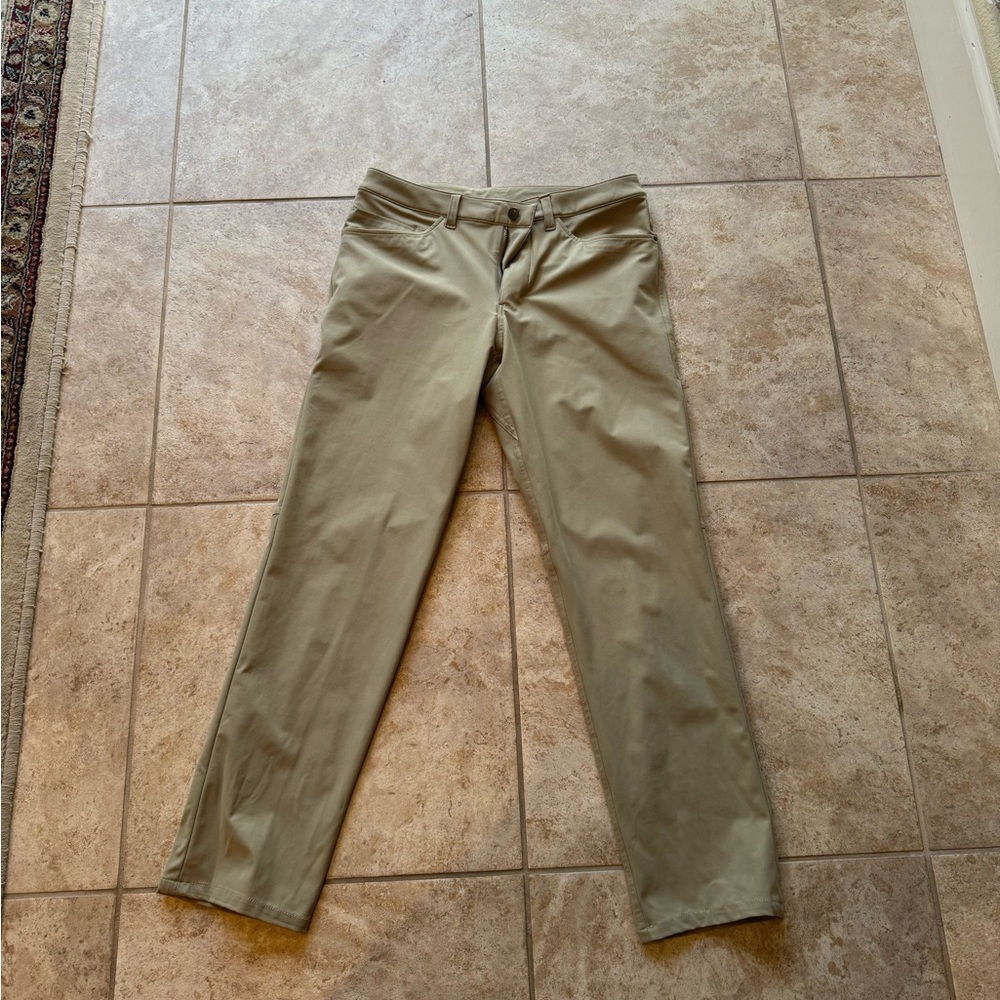 Lululemon mens khaki pants